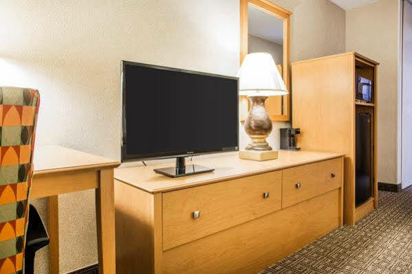 Quality Inn & Suites Green Bay Exterior foto
