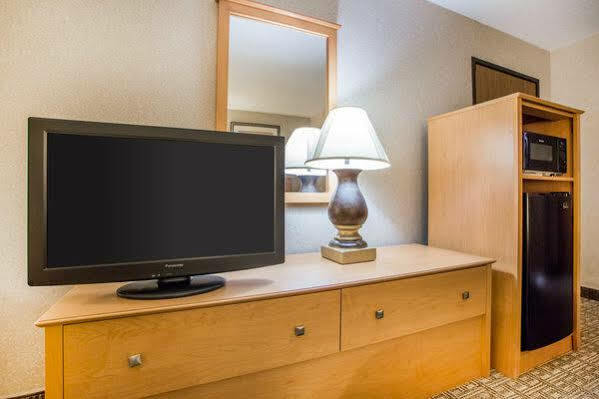 Quality Inn & Suites Green Bay Exterior foto